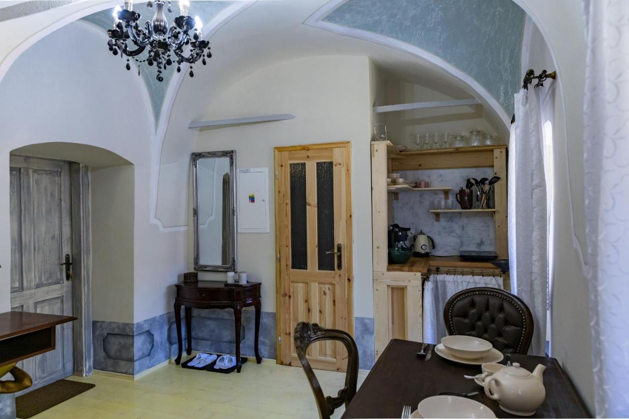 Apartman Charlotte v dome so studňou na streche Banská Štiavnica Esterno foto