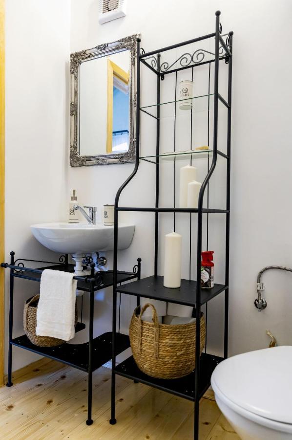 Apartman Charlotte v dome so studňou na streche Banská Štiavnica Esterno foto
