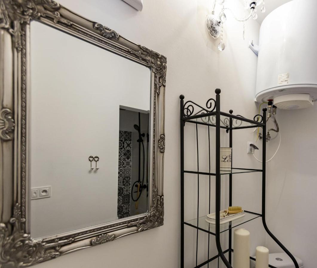 Apartman Charlotte v dome so studňou na streche Banská Štiavnica Esterno foto