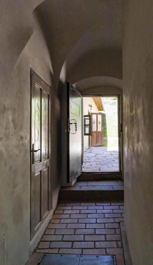 Apartman Charlotte v dome so studňou na streche Banská Štiavnica Esterno foto